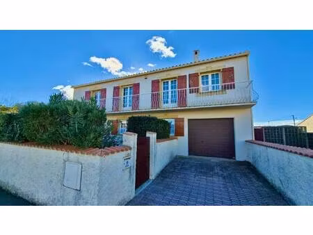 maison de 200 m² avec piscine chauffée – fort potentiel de division – proche pézenas