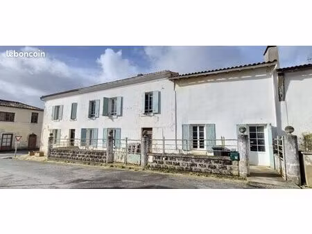 maison de village 7 pièces 190 m²