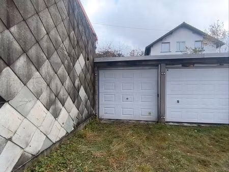 garage box fermé 16 m2