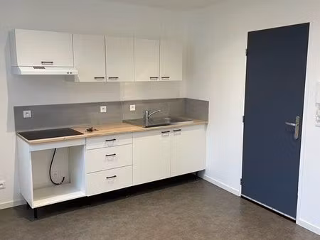 loue t2 nu 38m2 hyper centre beaufort en vallée