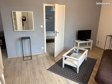 location t2 meublé centre bressuire