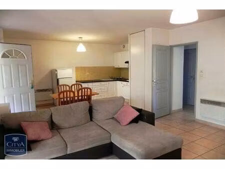 location appartement 2 pièces 46m² gignac la nerthe 13180