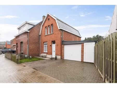 huis te koop in zandvliet met 2 slaapkamers