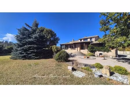 maison d'habitation avec atelier et annexes