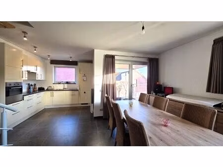 app 2 slpk met terras en 2 parkeerplaatsen