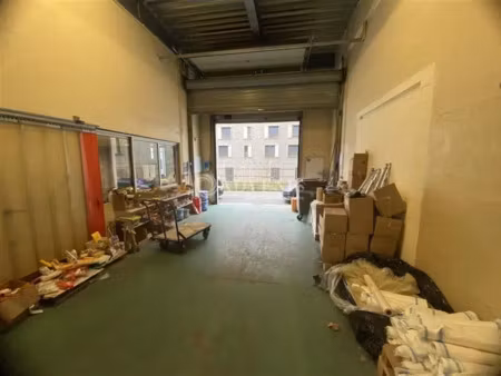 local d'activités a vendre