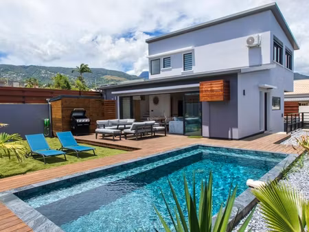 location maison 5 pièces 135m² ste marie 97438