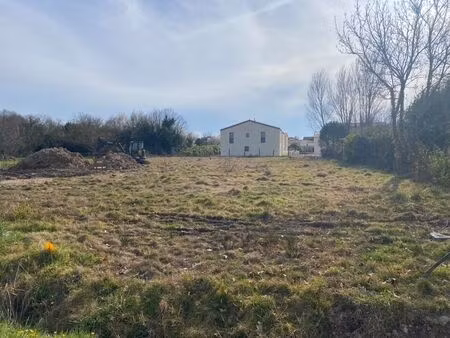 vente terrain 526 m² saint-savin (33920)