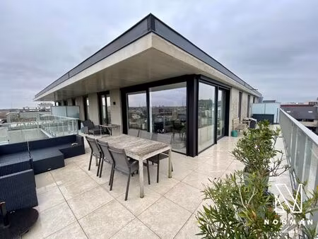 prachtig appartement aan de leie te huur!