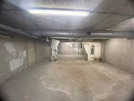 local d'activités a louer