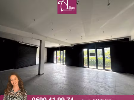 location local commercial 118m² les abymes 97139