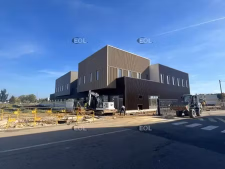 a vendre - bâtiment de 1 989 m² à buchelay (78)