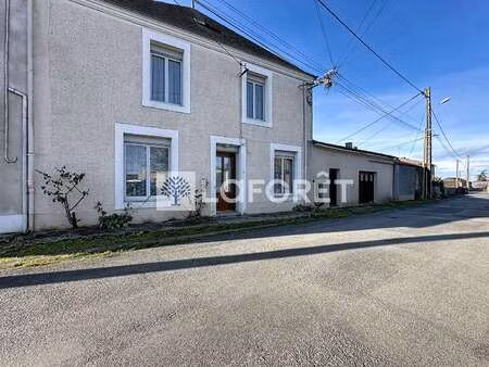 vente maison à bressuire (79300) : à vendre / 144m² bressuire