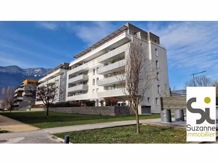 vente appartement 2 pièces 39m2 saint-égrève 38120 - 103775 € - surface privée