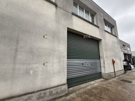 a louer - local d'activité/de stockage avec bureaux de 271 m²