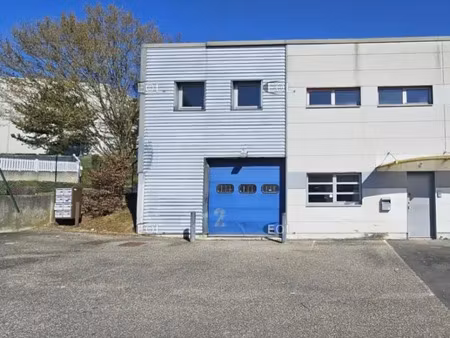 location de local d'activité de 376 m² à orly (94)