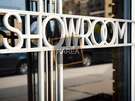 location local commercial 261m² serris 77700