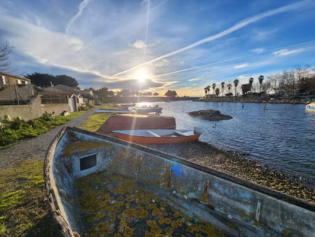 maison 82 m2 - accès canal et étang