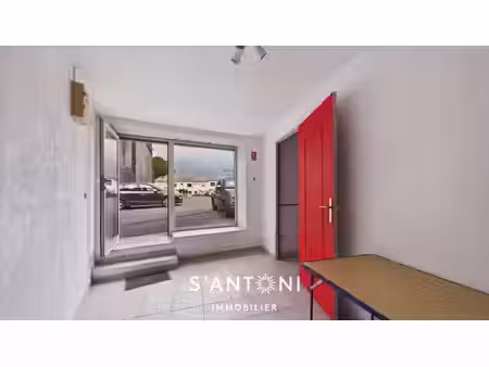 local commercial