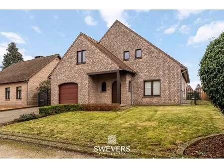 huis te koop in beringen met 4 slaapkamers