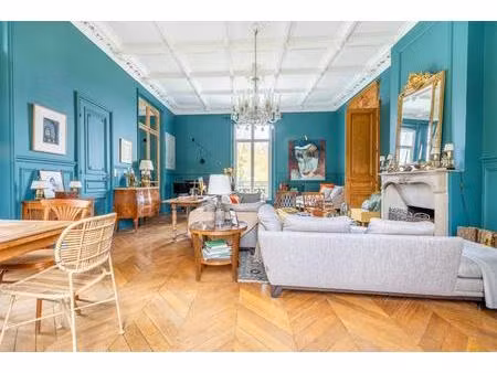 exclusif : duplex de prestige avec studio et jardin