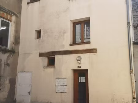 location appartement 1 pièce 22m² saumur 49400