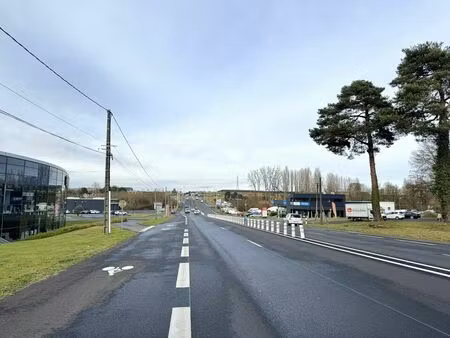 location commerce 156 m² à chambray-lès-tours (37170)