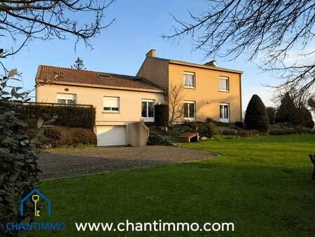 vente maison à la châtaigneraie (85120) : à vendre / 224m² la châtaigneraie
