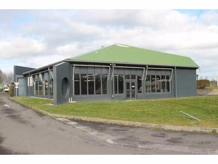 location local commercial 1100m2 serres-castet 64121 - 6000 € - surface privée