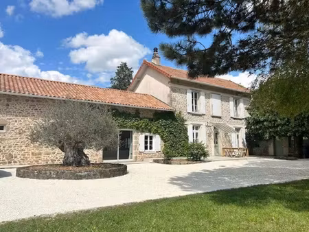 maison 5 pièces - 191 m²