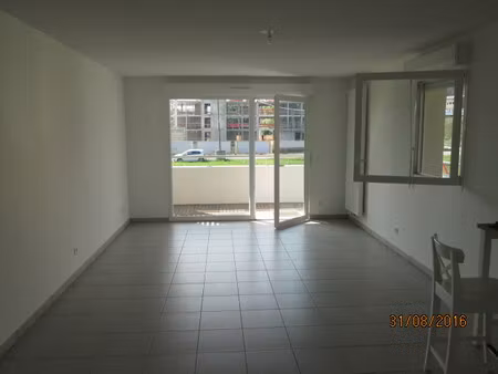 3 pièces chauffage et ec compris