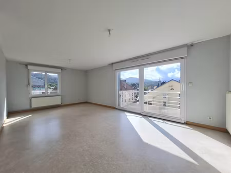 dans residence avec ascenseur et garage