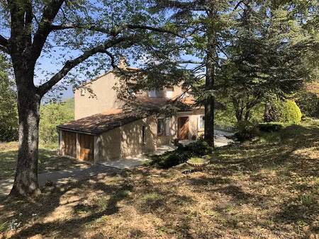 vente propriété 8 pièces 200 m² à bonnieux (84480)  590 000 €