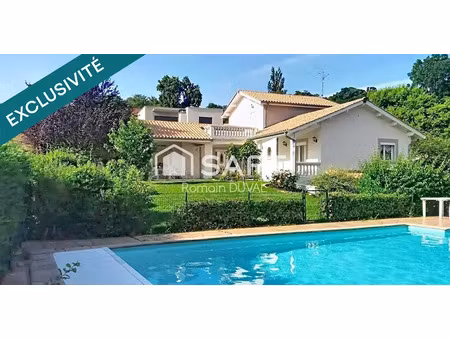 vente maison 7 pièces 230 m² à reyrieux (01600)  749 000 €