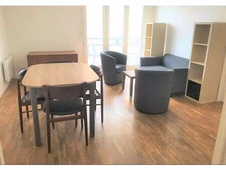 location appartement 2 pièces 40 m² à courbevoie (92400)