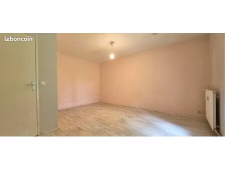 studio 1 pièce 29 m²