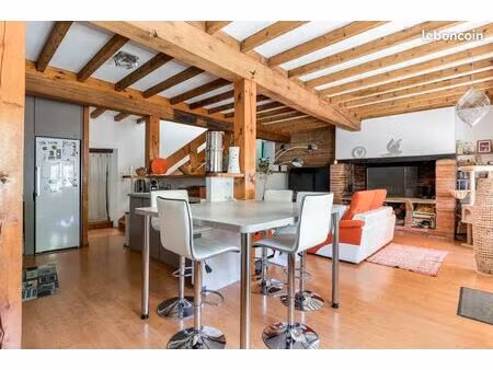 maison 6 pièces 214 m²