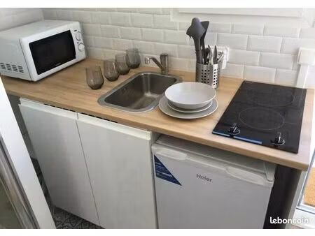 appartement 1 pièce 9 m²