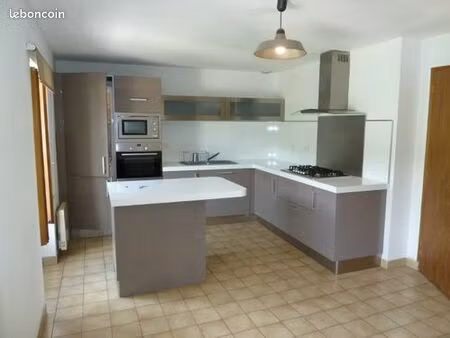 appartement 3 pièces 45 m²