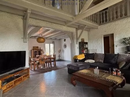 maison 5 pièces 150 m²