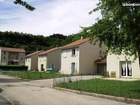 pavillon 4 pièces 82 m²