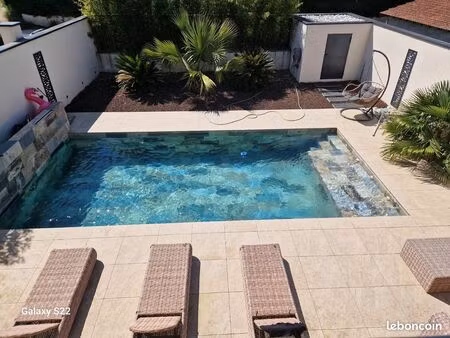 villa avec piscine 200m2