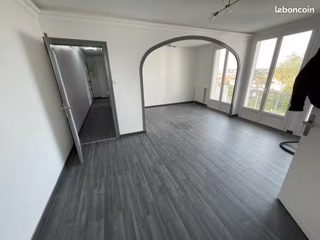 t3 60m2 entièrement rénové 650 hc