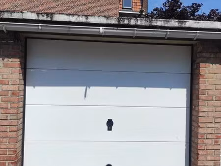 garage à louer rue flament reboux lambersart