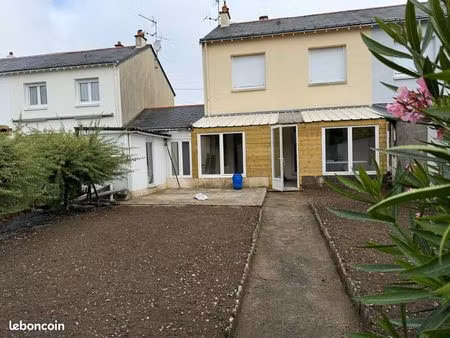 location maison de ville