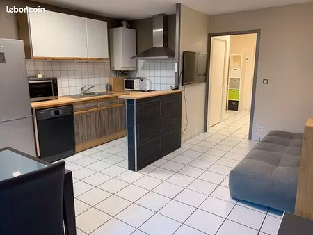 appartement 2 pièces traversant avec terrasses dans résidence calme