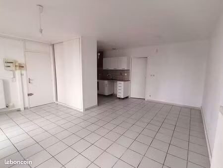 appartement 1 pièce 49 m²