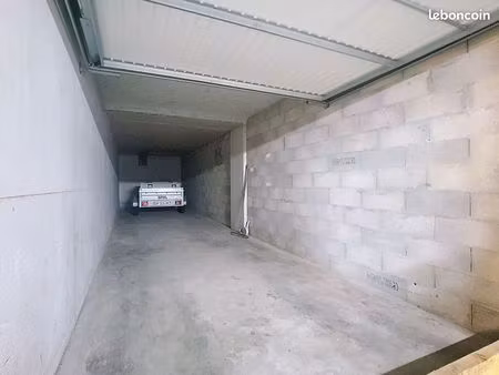 parking/box 32 m² chateauneuf les martigues