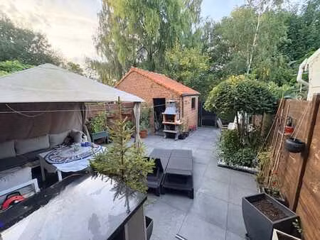 charmante maison dans un cadre verdoyant