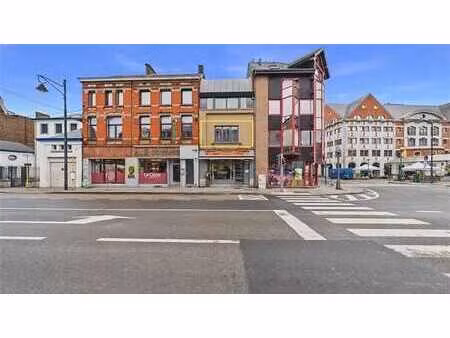 bel appartement en plein centre de jambes